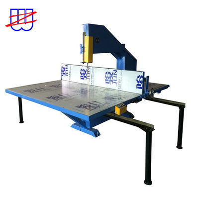 Cortador manual de cuchilla vertical para la distribución de alfombras de papel de plástico de plástico y cuero EPE