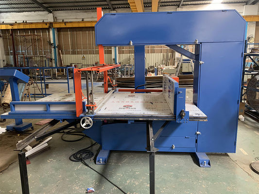 Máquina automática de serrucha de hojas de esponja para la producción en volumen